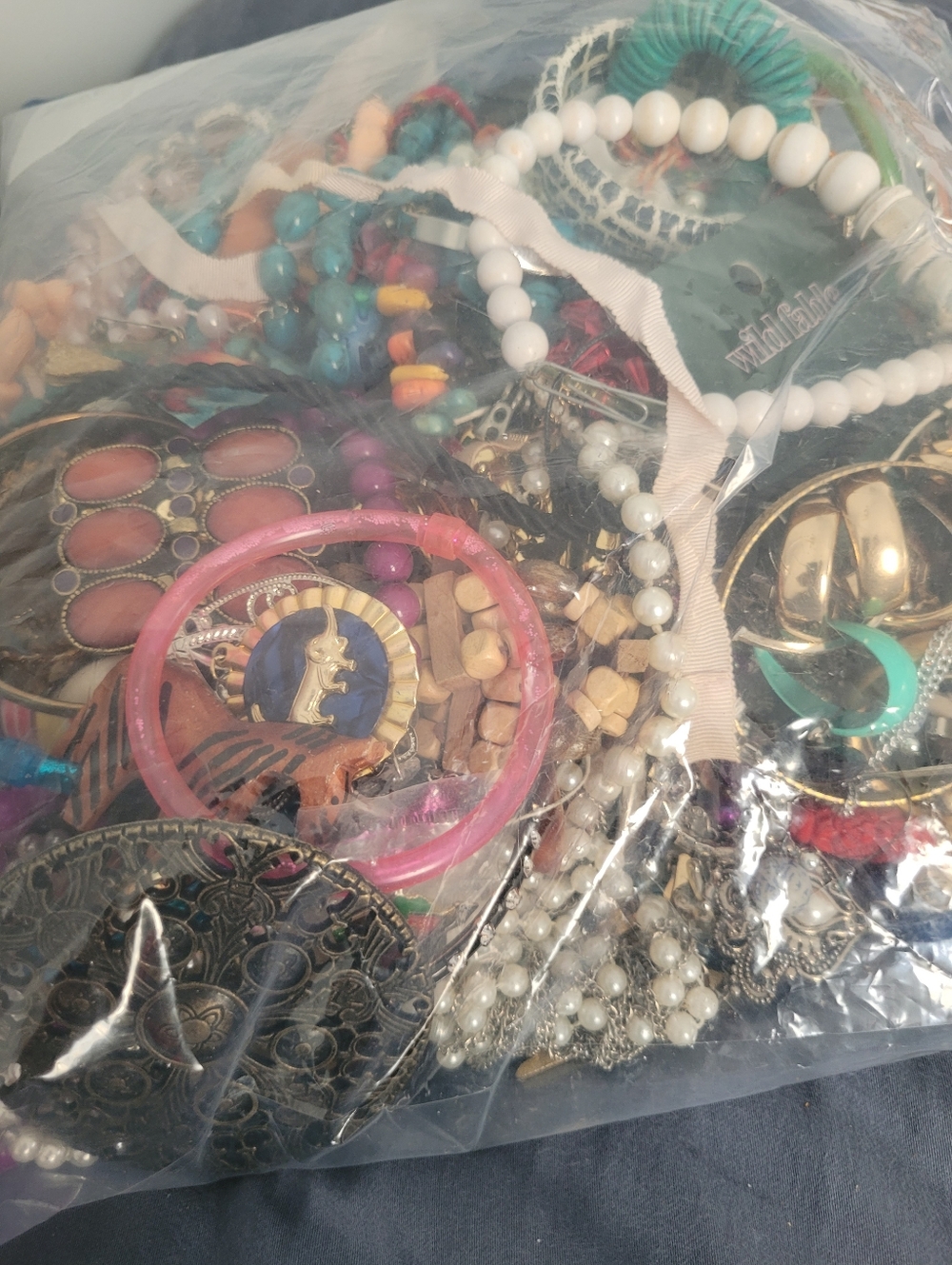 4.4 Lbs Wearable & Craft Vintage & Modern Craft Jewelry Lot - Picture 3 of 4